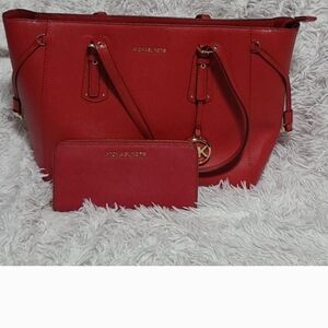 Michael Kors Scarlet Tote and Wallet Set